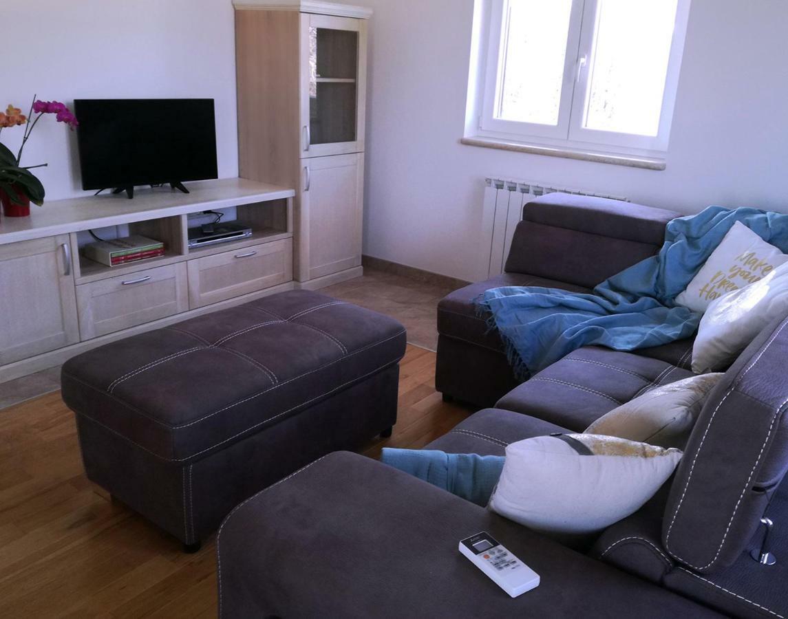 Pićan Apartment Luce מראה חיצוני תמונה